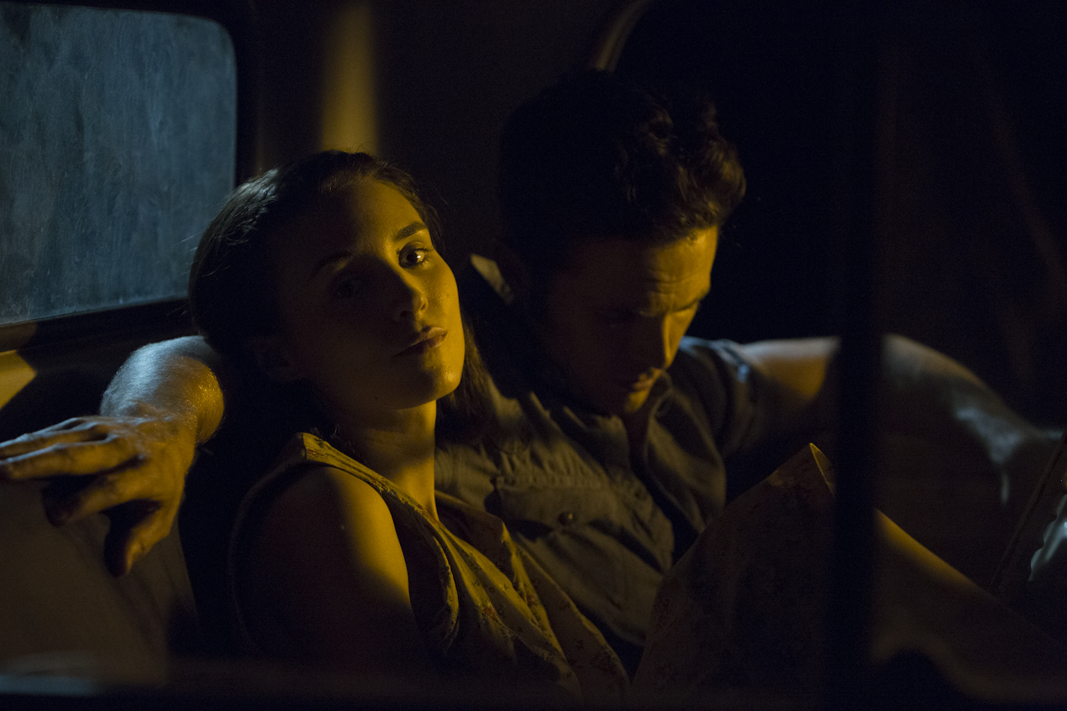 Cannes reviews: Politics and troubled family lives in “Ain’t Them Bodies Saints,” “Blue Ruin,” and “Tip Top”